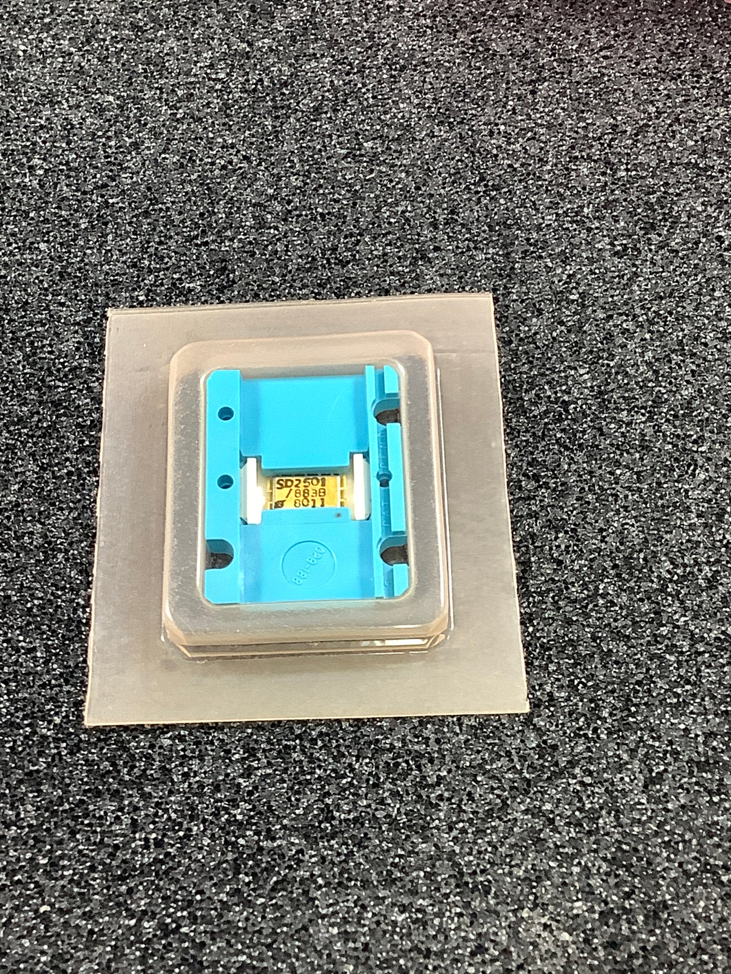 SD2501/883B - SILICONIX - TTL IC, 6 driver, switch, field effect transistor, NSN 5962-00-456-0181