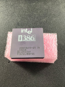 A80386DX-25 - INTEL - Microprocessor, 132-pin ceramic PGA