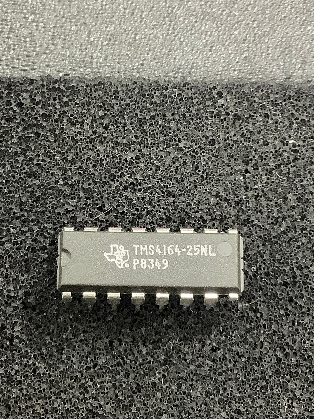 TMS4164-25NL - TI - Page Mode DRAM, 64KX1