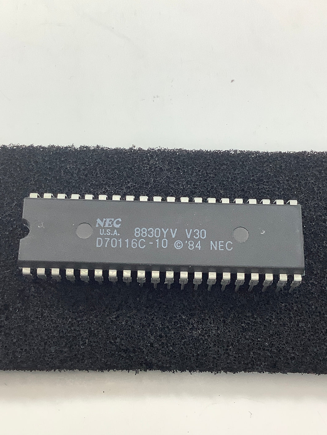 UPD70116C-10 - NEC - 16-BIT MICROPROCESSOR