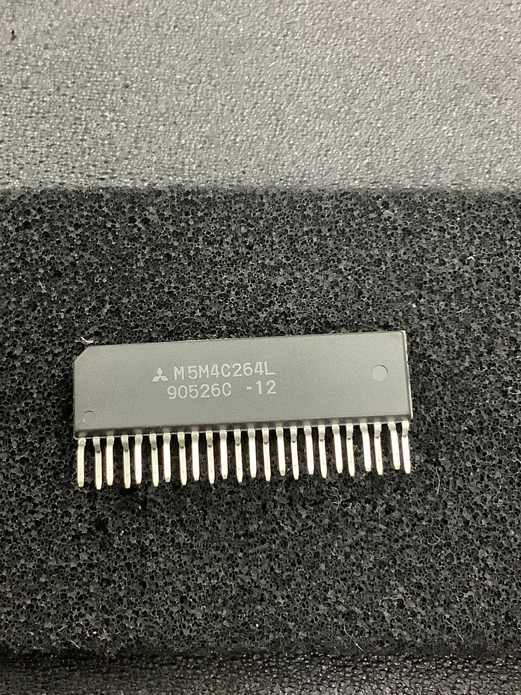 M5M4C264L-12 - MITSUBISHI - Video DRAM, 64KX4, 120ns,