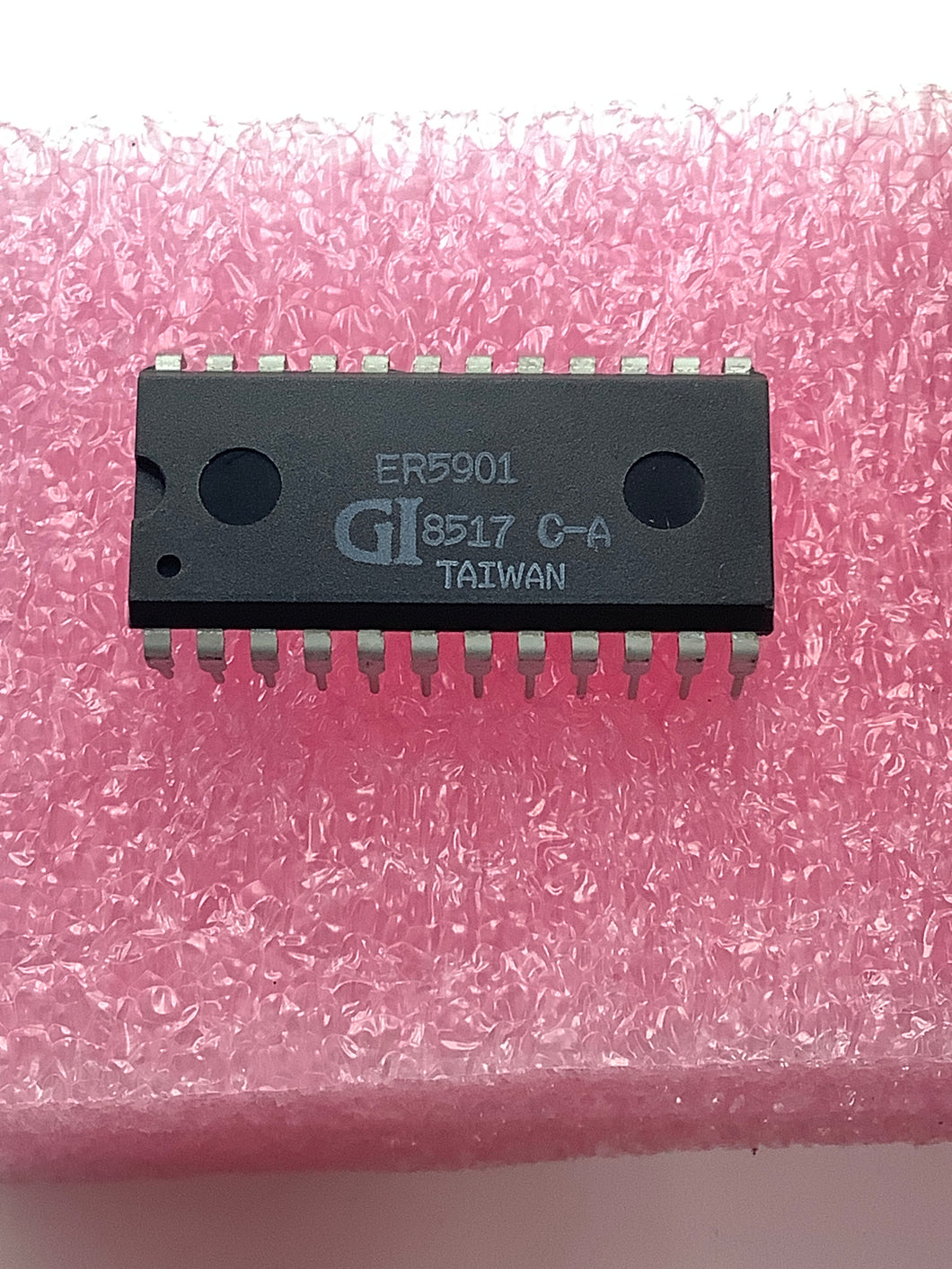 ER5901 - GI - EEPROM 128 x 8. CASE: 24-Pin DIP