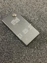Load image into Gallery viewer, AA10B-046L-033S - ASTECH - DC- DC CONVERTER IN=18-75VDC OU=3.3VDC @2.42 AMP
