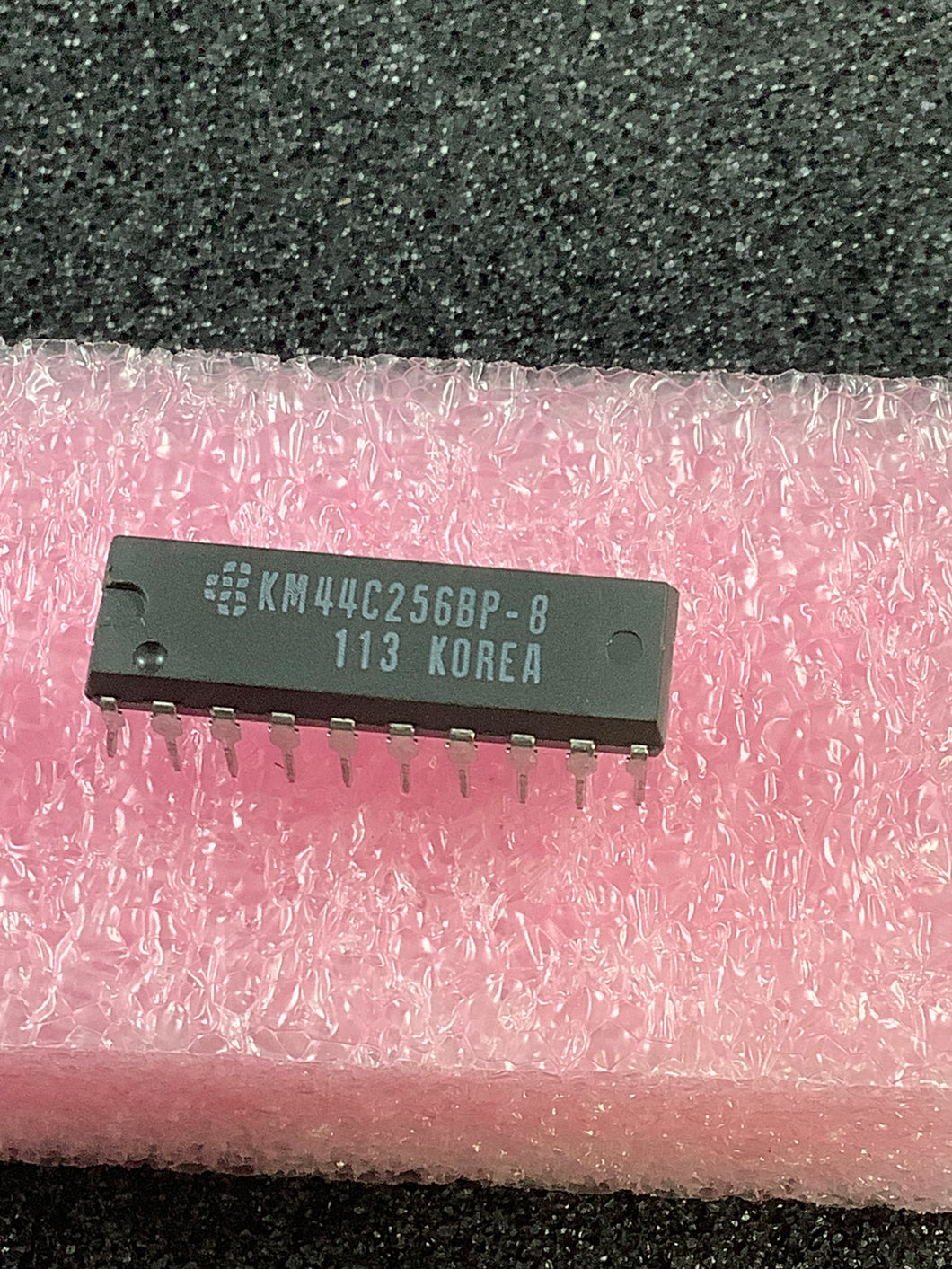 KM44C256BP-8 - SAMSUNG - Fast Page DRAM, 256KX4, 80n
