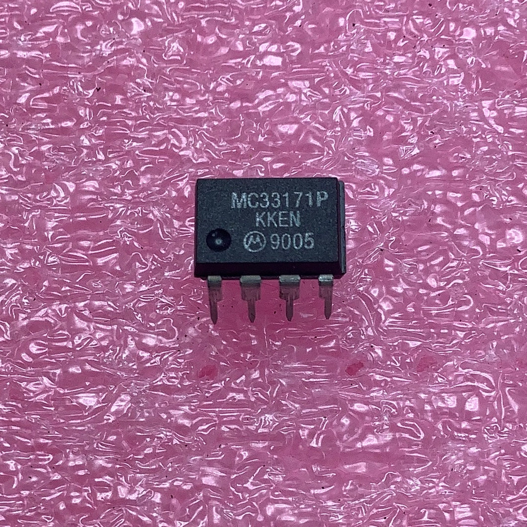 MC33171P - MOTOROLA - Operational Amplifiers - Op Amps 3-44V Single Lo PWR