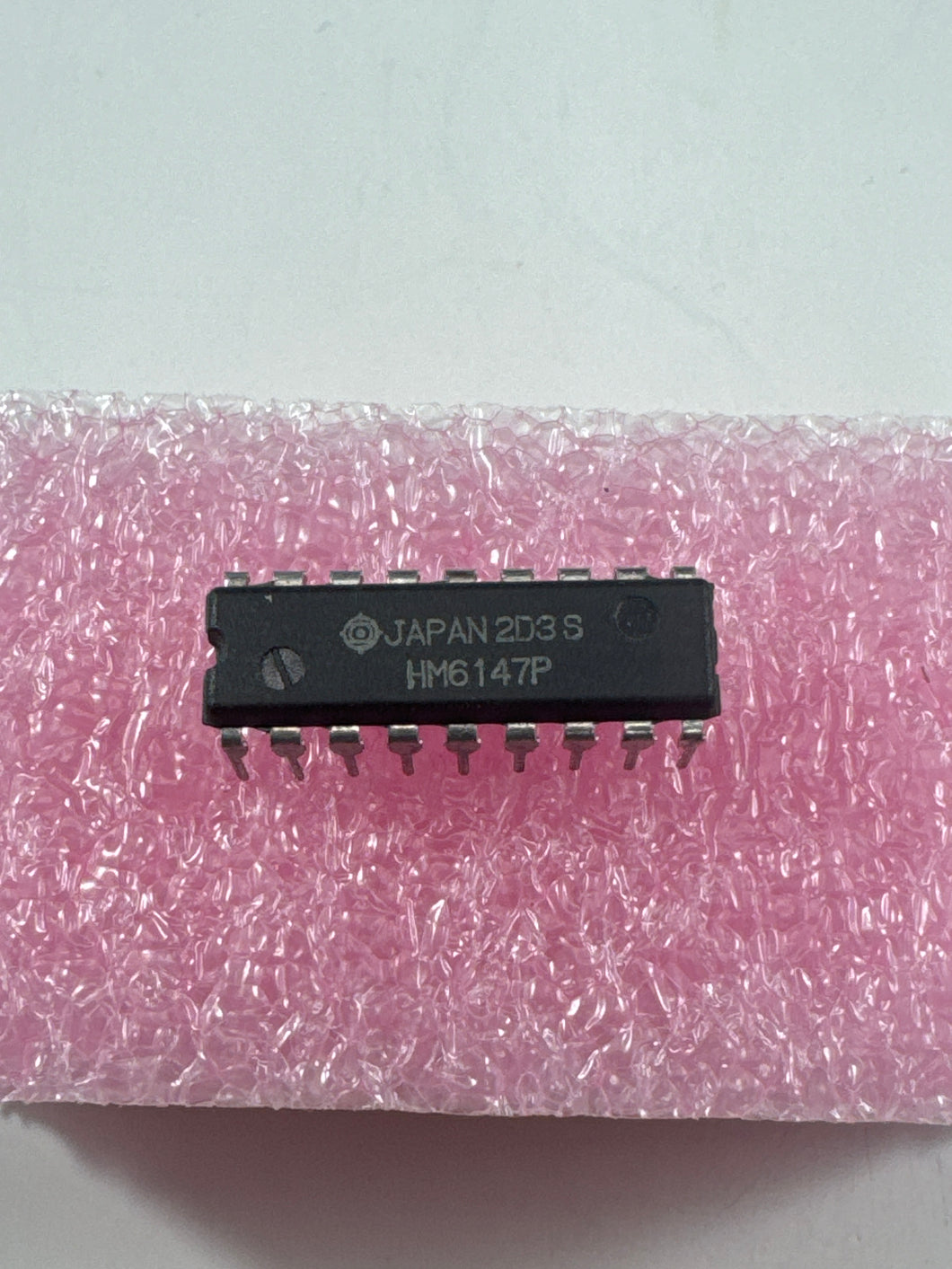 HM6147P - HITACHI - 4096-word x 1-bit High Speed CMOS Static RAM