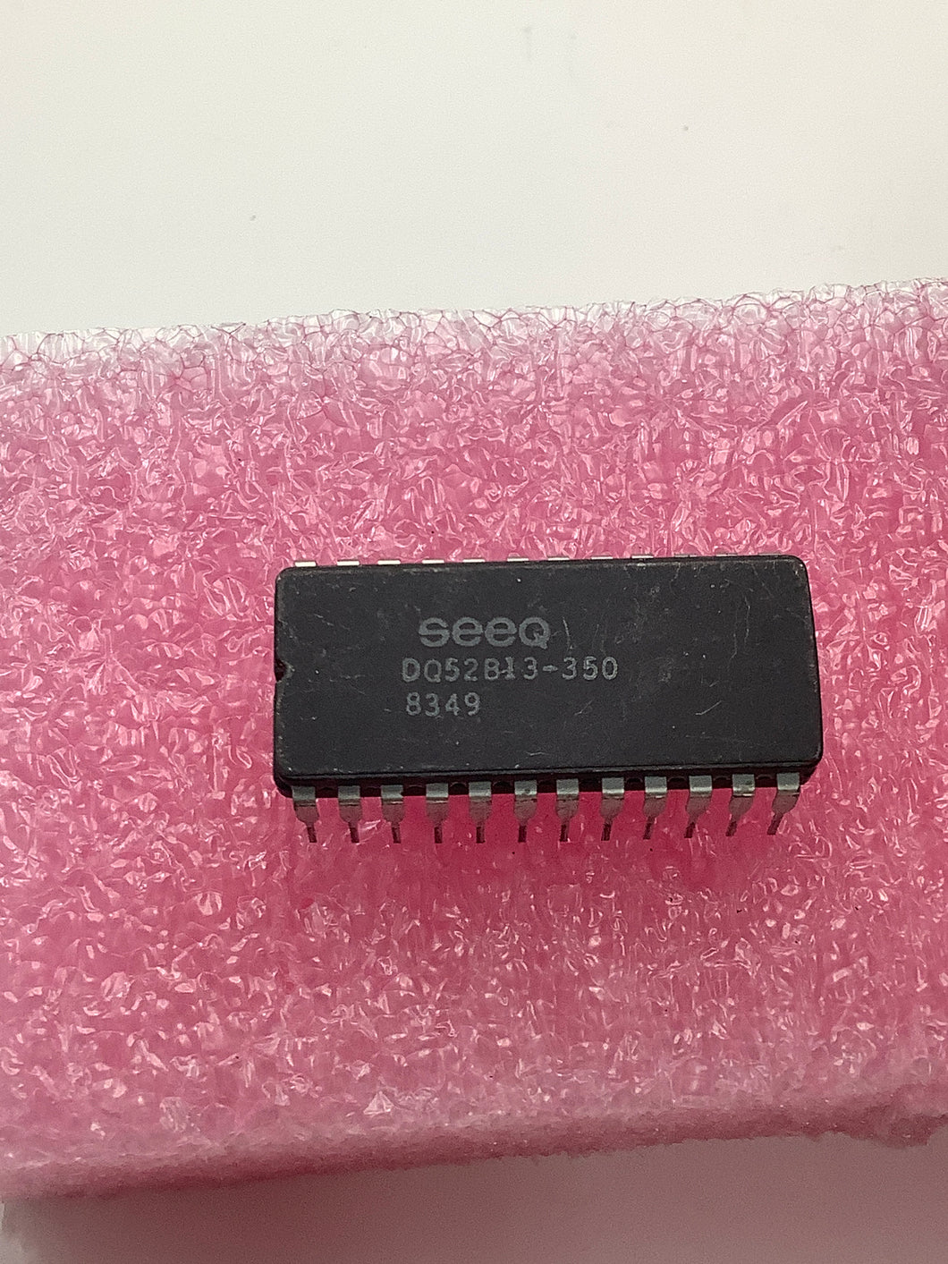 DQ52B13-350 - SEEQ - 2K X 8 NMOS - Electrically Eraseable