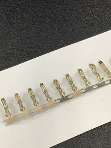 61668-1 -C - AMP - TERM EDGE BIF LF 18-24AWG CRIMP, Chain Form, 100 contacts per package. Quantity Shown Available = 100 Packs.