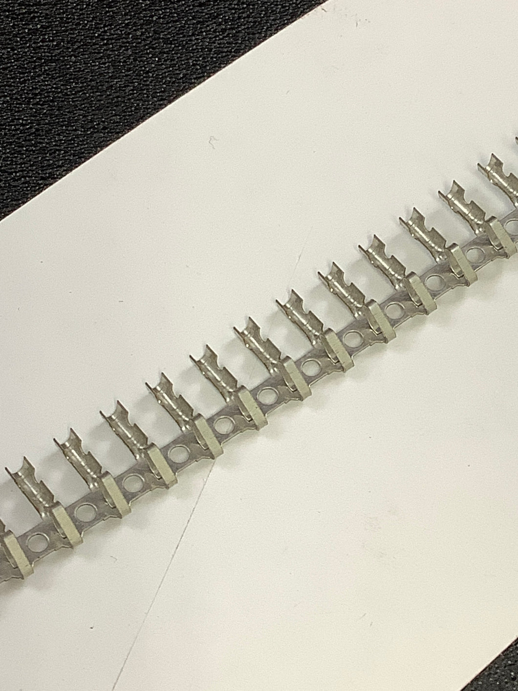 08-50-0113 -C - MOLEX - Non-Gendered Contact Tin 22-30 AWG KK 254 Crimp Terminal,, Chain Form, 100 contacts per package. Quantity Shown Available = 100 Packs.