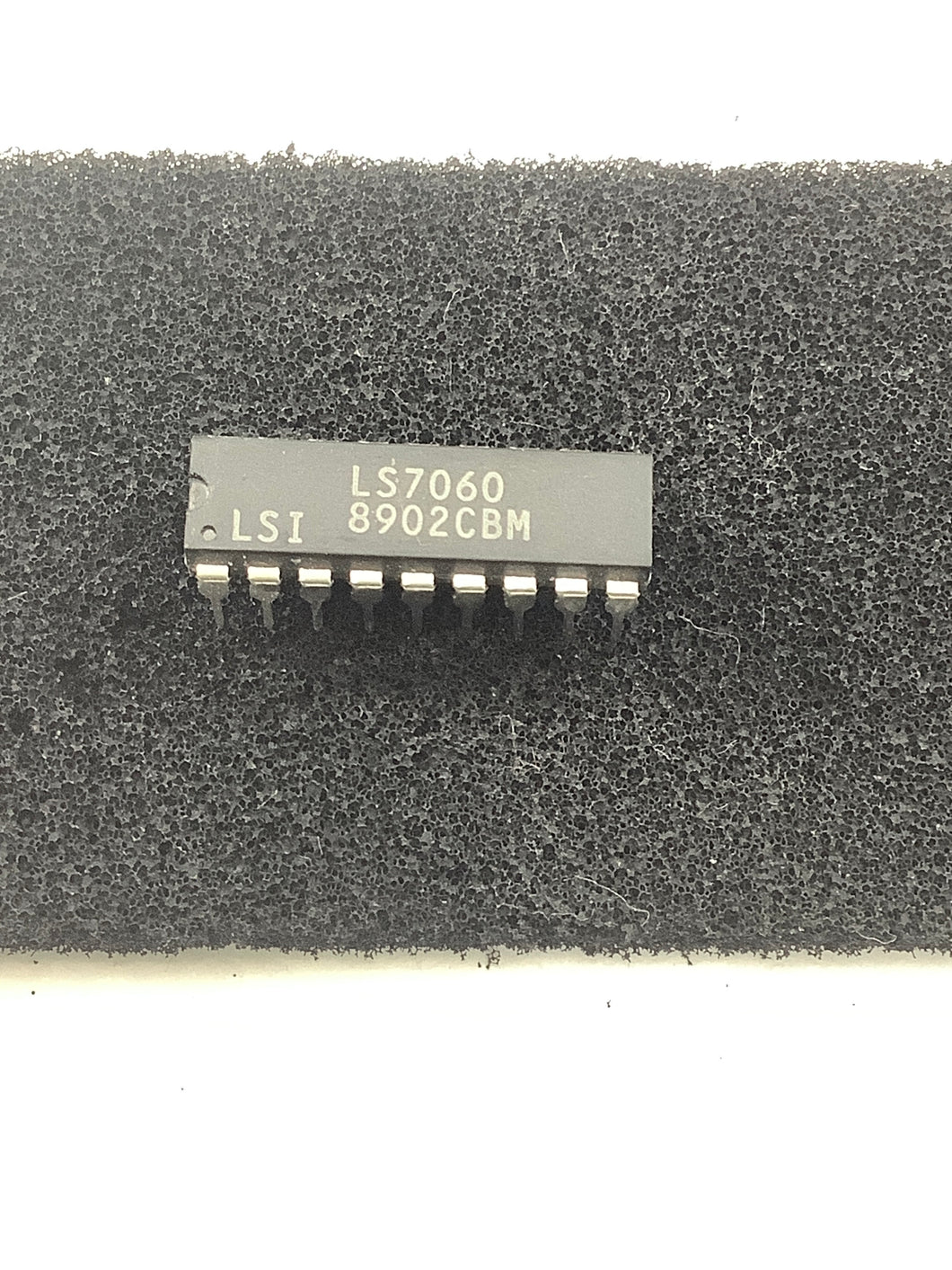 LS7060 - LSI - MOS Silicon Gate, 32 bit/dual 16 bit up counter