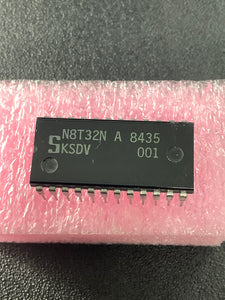 N8T32N - SIGNETICS - 8-bit Latched Addressable Bidirectional IO Port