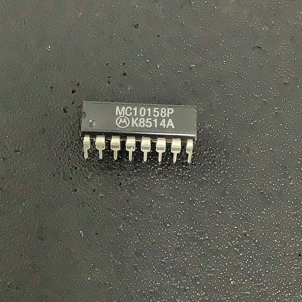 MC10158P - MOTOROLA - Multiplexer, 10K Series, 4-Func, 2 Line Input, 1 Line Output, True Output, ECL, CDIP17