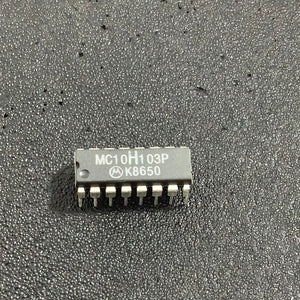 MC10H103P - MOTOROLA - OR Gate IC 4 Channel 1 of 4 OR/NOR Output 16-PDIP