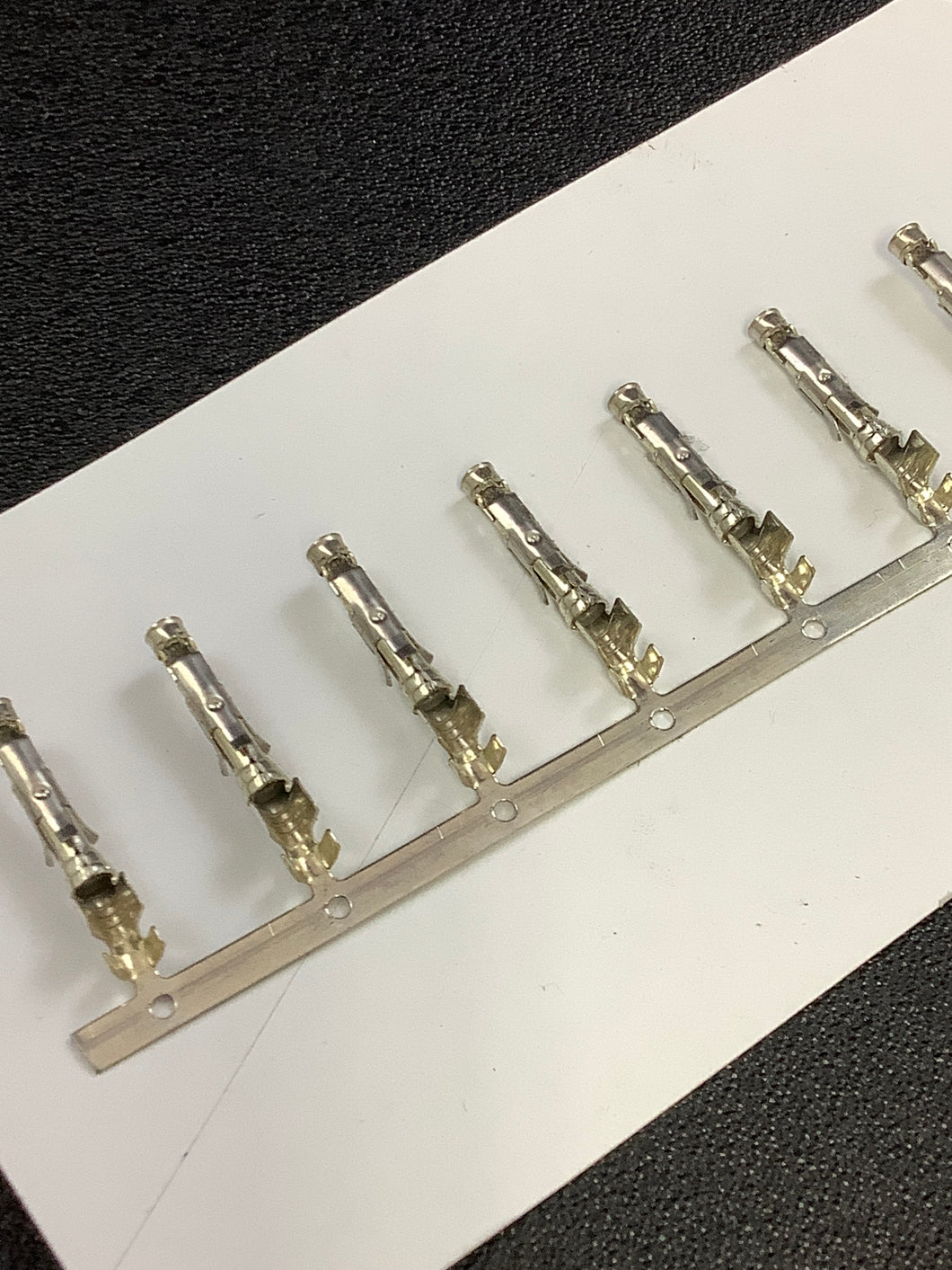 66358-6 -C - AMP - CONN SOCKET 14-18AWG TIN CRIMP, Chain Form, 100 contacts per package. Quantity Shown Available = 100 Packs.