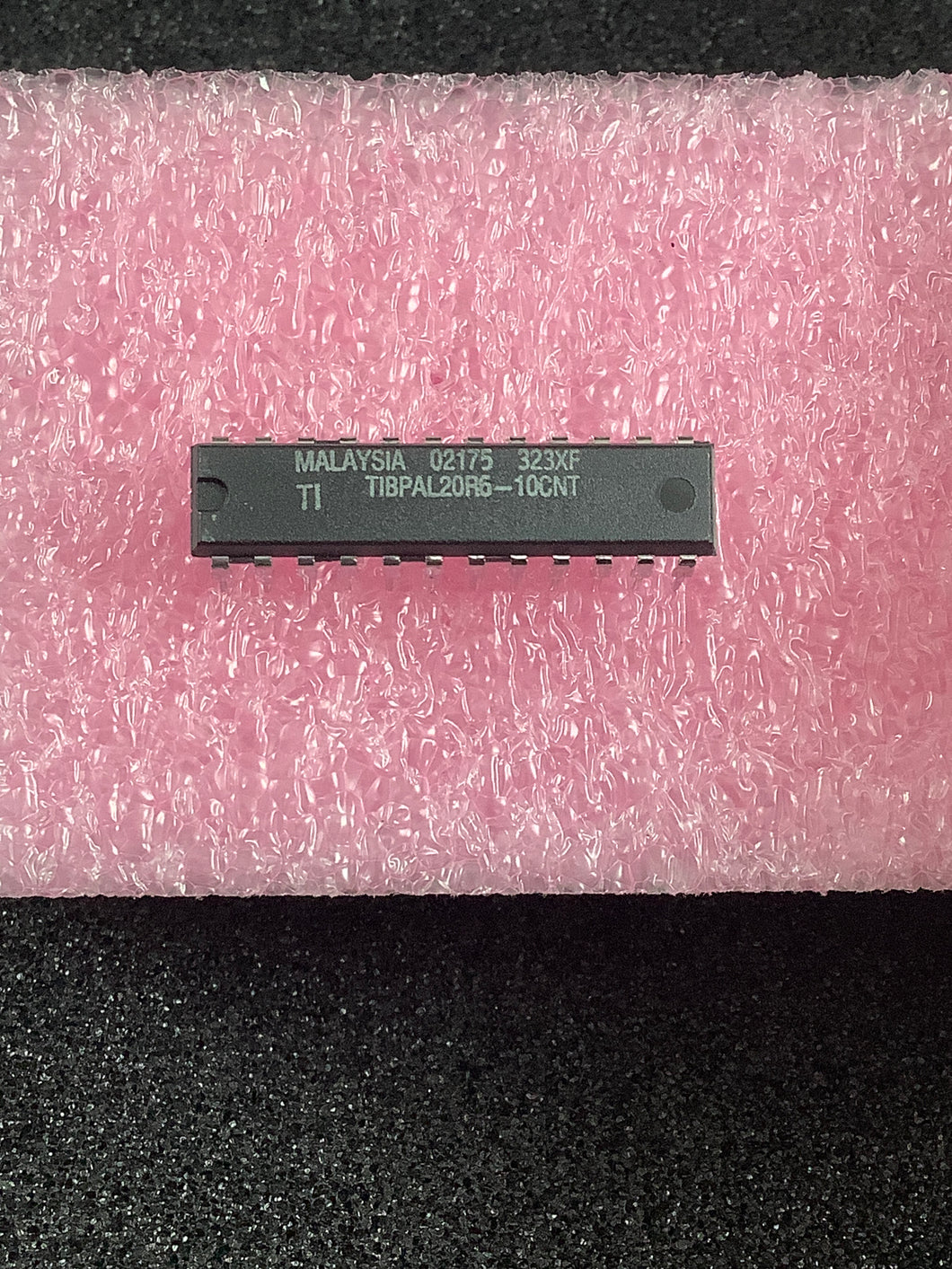 TIBPAL20R6-10CNT - TI - Programmable Logic Device (PLD)