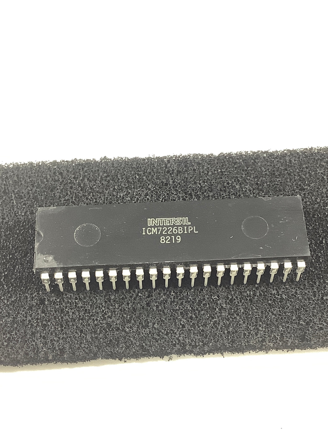 ICM7226BIPL - INTERSIL - 8-Digit Multi-Function Frequency Counter Timer