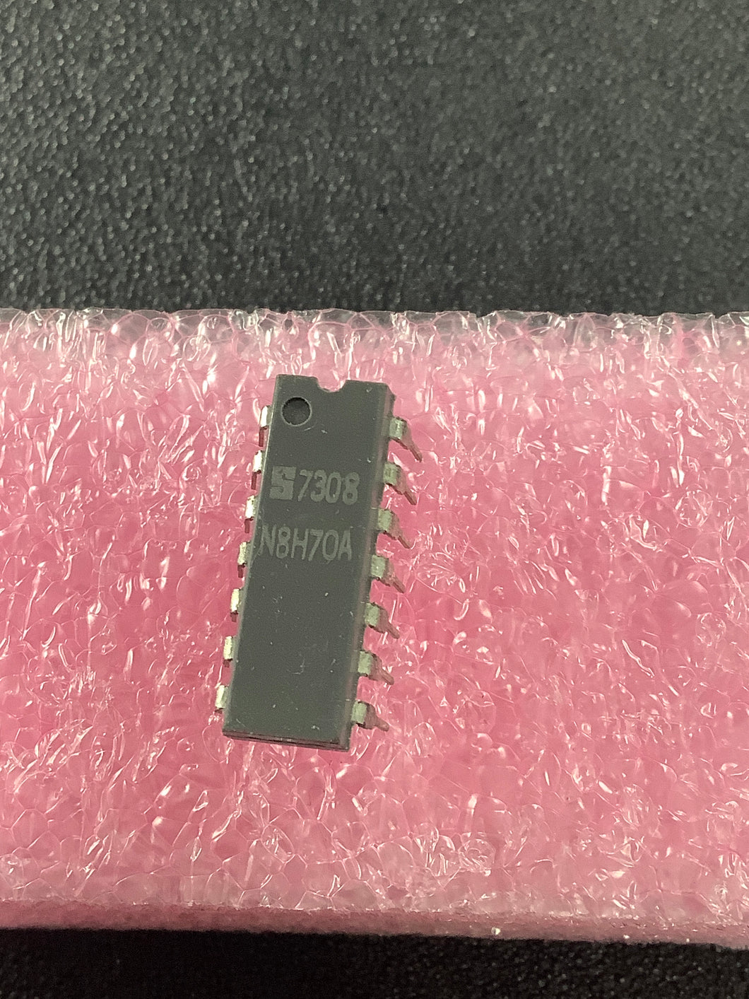 N8H70A - SIGNETICS - TRIPLE 3-INPUT NAND GATE