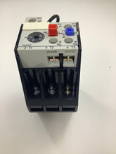 Load image into Gallery viewer, 3UA5000-1K - SIEMENS - OVERLOAD RELAY 8-12.5A
