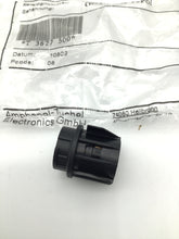 Load image into Gallery viewer, T3627-500 - AMPHENOL - 12 POS FEMALE PANEL MOUNT SOCKET
