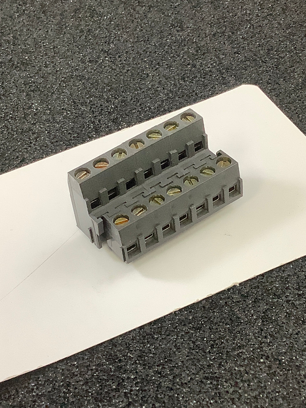 140-B-151/14 - WECO - 14 POS TWO TIER TERMINAL BLOCK, 5MM Pitch