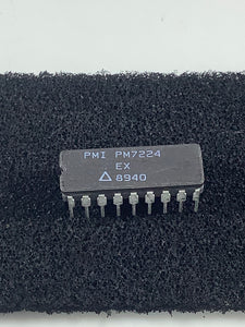 PM7224EX - PMI - 8-BIT CMOS D/A converter with high voltage output