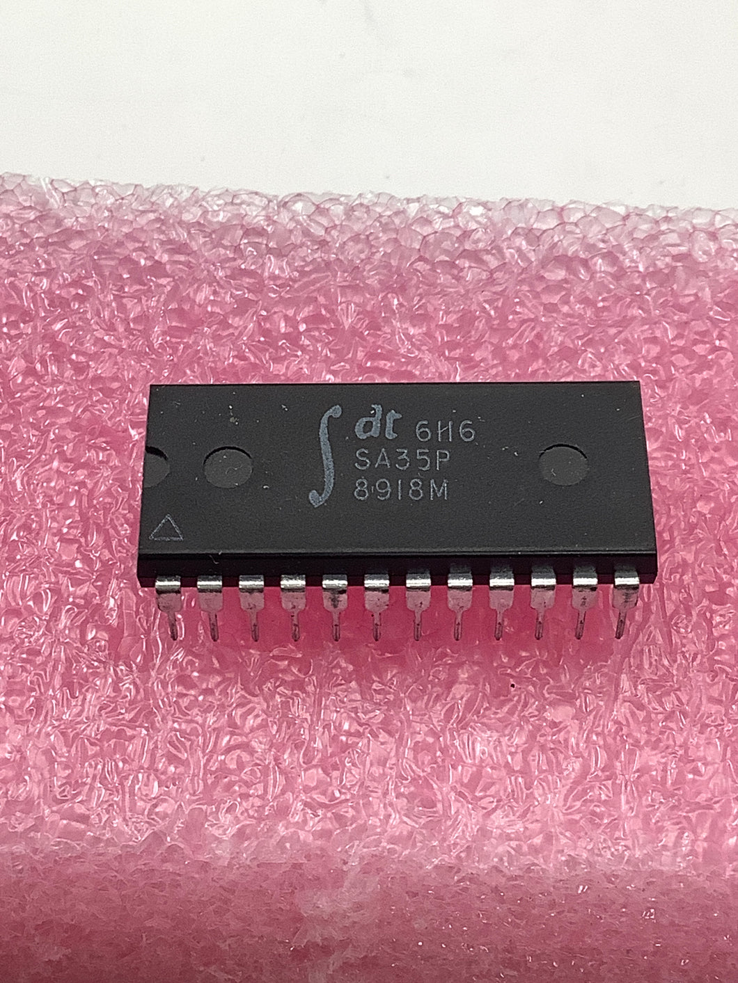 IDT6116SA35P - IDT - CMOS STATIC RAM 16K (2K x 8 BIT)