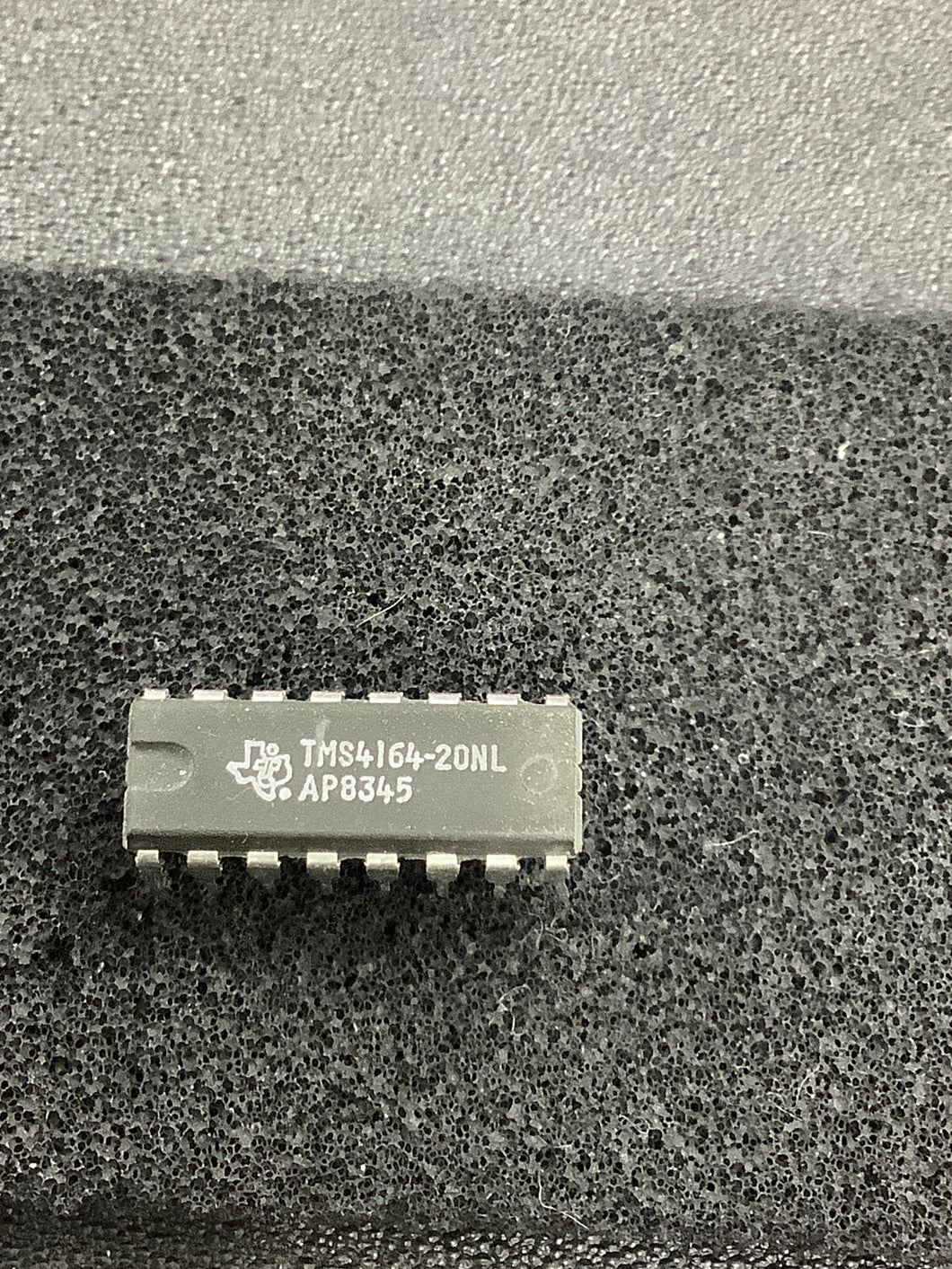 TMS4164-20NL - TI - Page Mode DRAM, 64KX1,