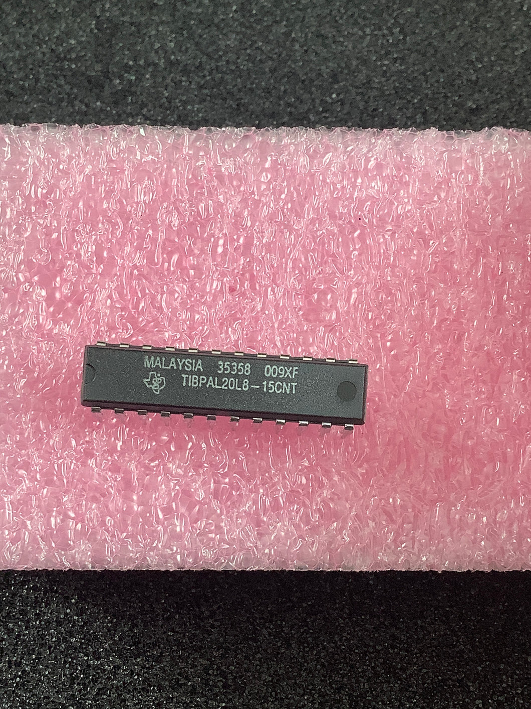 TIBPAL20L8-15CNT - TI - Programmable Logic Device (PLD)