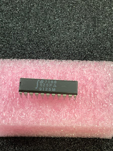 IDT7188S25P - IDT - IC RAM 64K 16Kx4 25 NANOSECONDS 22 Pin Plastic DIP