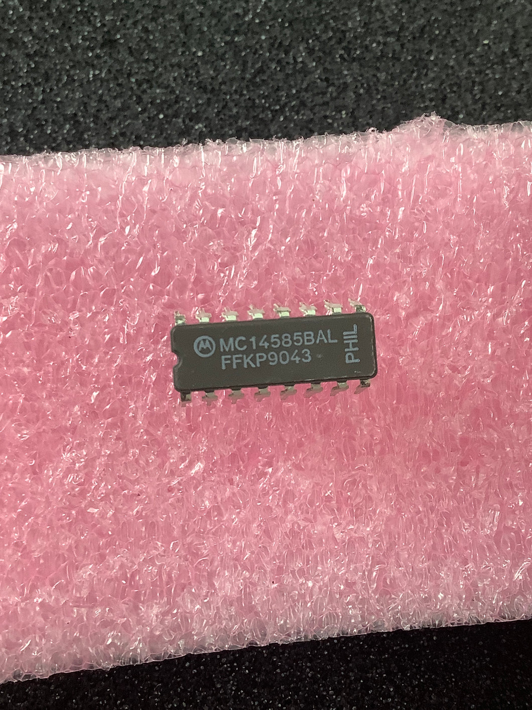 MC14585BAL - MOTOROLA - 4−Bit Magnitude Comparator