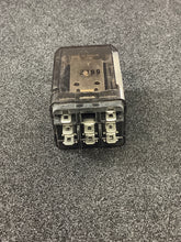 Load image into Gallery viewer, RM-602-024 - SCHRACK - 3PST NO 24VDC 10 AMP RELAY
