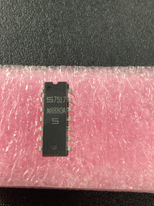 N8880A - SIGNETICS - Quad 2-lnput NAND Gate