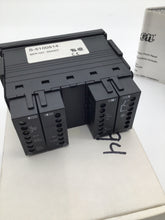 Load image into Gallery viewer, H235-3-0140-1-1-0 - SIMPSON - DC Voltage Controller 200VDC IN 4-20MA OUT
