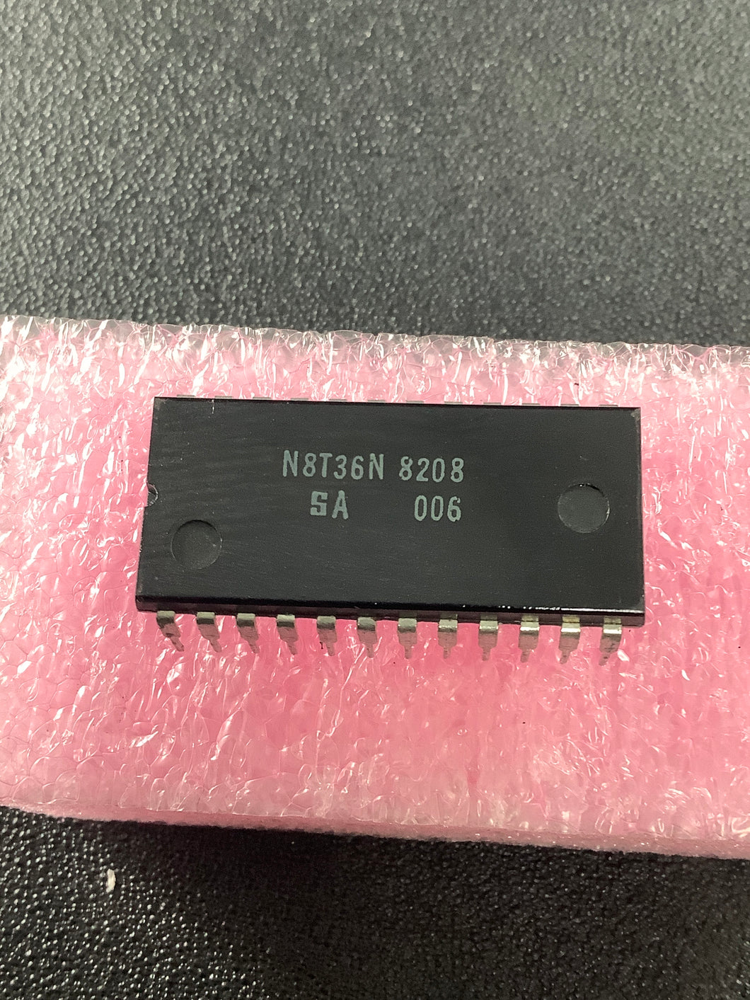 N8T36N - SIGNETICS - 8-Bit Microprocessor IC