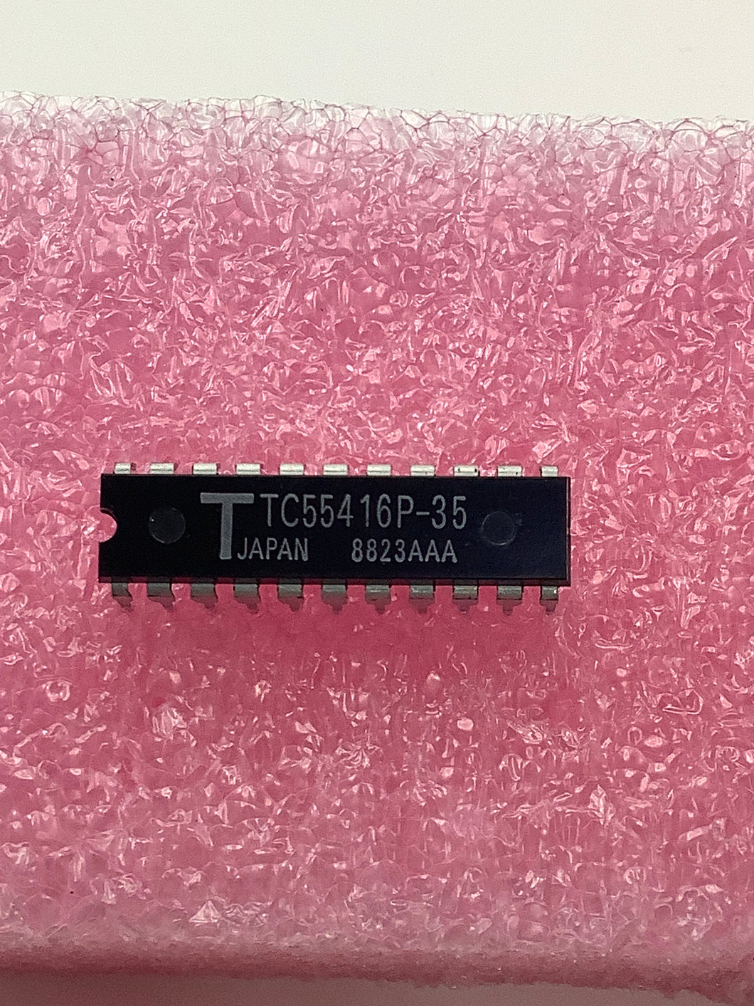TC55416P-35 - TOSHIBA - 65,536 bit high speed static random access memory organized as 16,384 words by 4 bits using CMOS technology