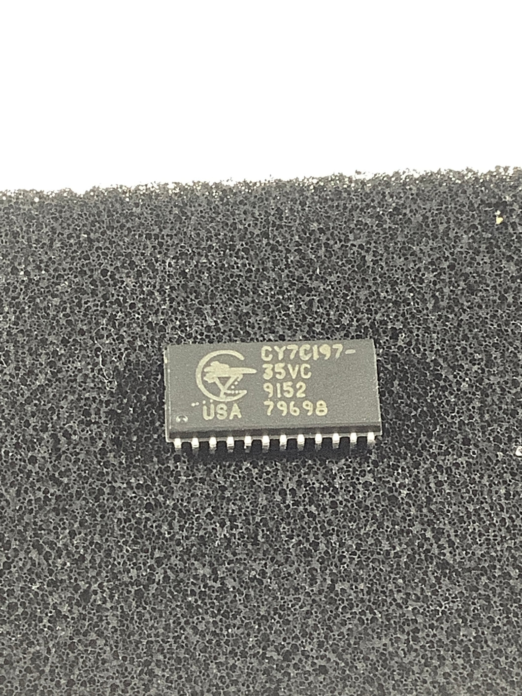 CY7C197-35VC - CYPRESS - SRAM - Asynchronous Memory IC