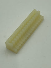 Load image into Gallery viewer, 582377-9 - AMP - 15 CONTACT(S), FEMALE, SINGLE PART CARD EDGE CONN
