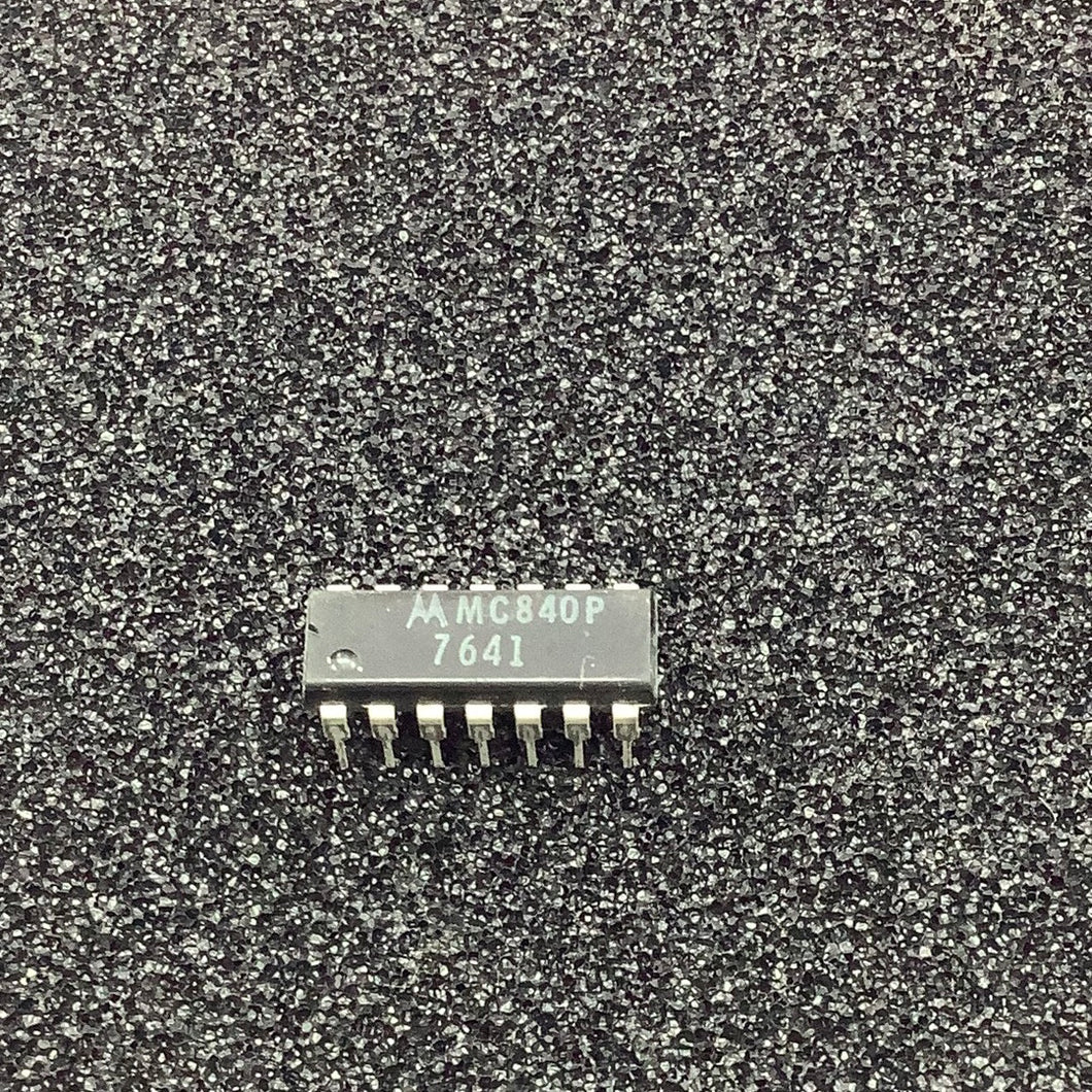 MC840P - MOTOROLA DTL IC