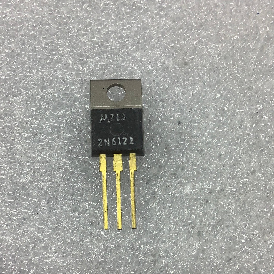 2N6121 - Silicon NPN Transistor - MFG.  MOTOROLA