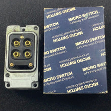 Load image into Gallery viewer, 18PA1 - MICROSWITCH - HONEYWELL - 	 TERMINAL BLOCK / LIMIT SWITCH
