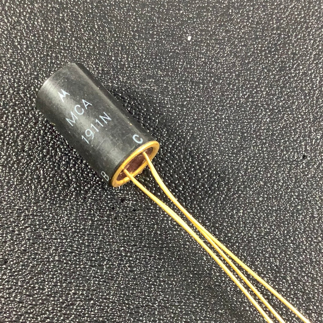 MCA1911N - MOTOROLA - REFERANCE AMPLIFIER TRANSISTOR